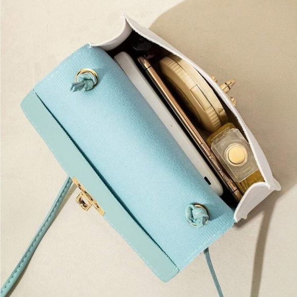 ⚠️Clearance Blue And White Color Block Crossbody Bag - Picture 4 of 5